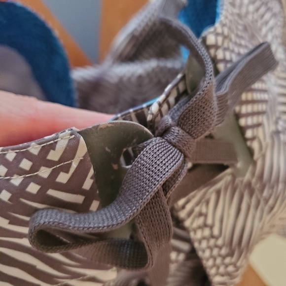 Under Armour Board Shorts‎ Mens 34 Gray Geometric Unlined Hybrid - Picture 10 of 10